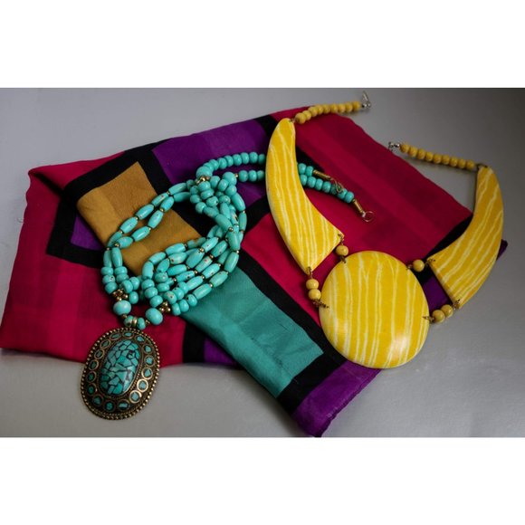 Yellow Statement Necklace Vintage Handmade Jewelry - Picture 5 of 6